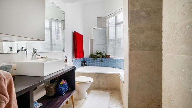 1 Bedroom Property for Sale in Gardens Western Cape